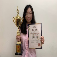 恭賀護理科張薰予同學榮獲2022台北首都盃國際音樂大賽流行歌唱類-O3J組-第一名